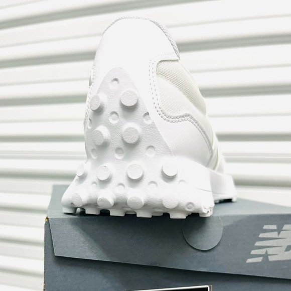 New Balance 327 W11.5/M10 Unisex Casual Sneakers Shoes White - Picture 4 of 16